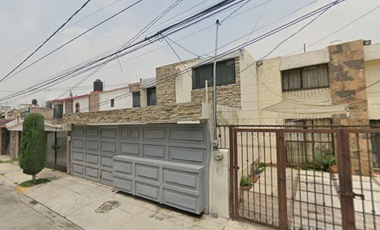 VENTA DE CASA EN CALLE ROMA 117 VALLE DORADO TLANEPANTLA ESTADO DE MEXICO