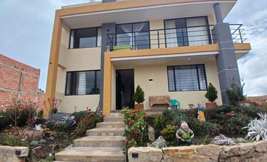 🏡 SE VENDE CASA EN TUNJA 📍 A 4 km de la salida hacia Villa de Leyva