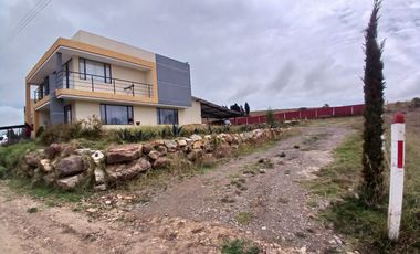 🏡 SE VENDE CASA EN TUNJA 📍 A 4 km de la salida hacia Villa de Leyva