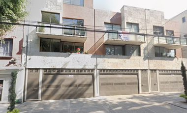 Excelente Oportunidad de Inversión !!! Aprovecha y adquiere esta hermosa y amplia Casa en una de las mejores zonas de la Narvarte Poniente, Benito Juá