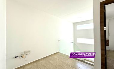 Casa moderna en renta sin muebles – Urbanización Barú, Manta