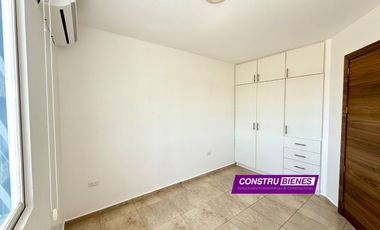 Casa moderna en renta sin muebles – Urbanización Barú, Manta