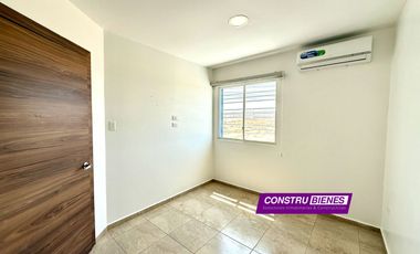 Casa moderna en renta sin muebles – Urbanización Barú, Manta