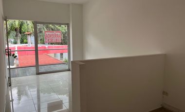 ARRIENDO LOCAL DE 20 m2 EN CENTRO COMERCIAL ARROYUELOS, IBAGUÉ