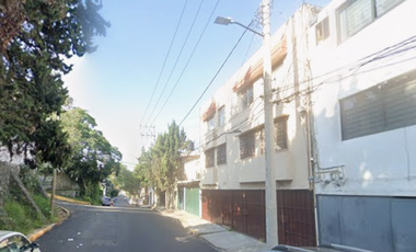 Excelente Oportunidad de Inversión !!! Aprovecha y adquiere esta hermosa y amplia Casa en una de las mejores zonas de Álvaro Obregón, CDMX.