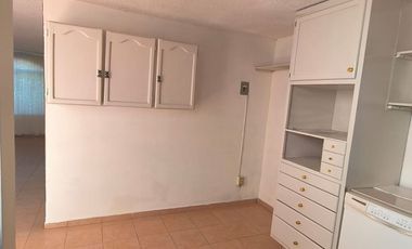 Renta Casa cerca del centro de Tepotzotlan, Lienzo Charro y Avenida.