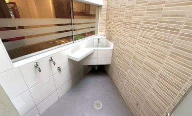 ALQUILO DEPARTAMENTO S/. 3200    EN LA MOLINA, PRIMER PISO