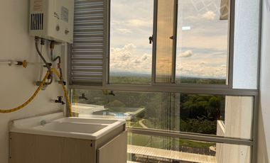 Venta Hermoso Apartamento Esquinero, Sector Galicia Cerritos