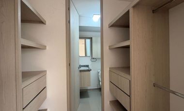 Venta Hermoso Apartamento Esquinero, Sector Galicia Cerritos