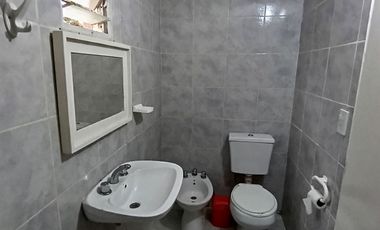 Chalet + Dúplex en Mar del Tuyú – más de 6 Ambientes - Excelente Zona – Ideal Inversor