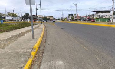 terreno comercial de venta en portoviejo AM/V