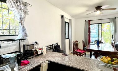 Casa en Esquina en Gran Santa Fe con Terreno Excedente