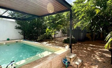 Casa en Esquina en Gran Santa Fe con Terreno Excedente