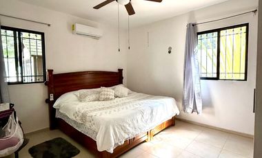 Casa en Esquina en Gran Santa Fe con Terreno Excedente