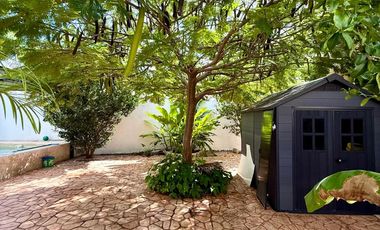 Casa en Esquina en Gran Santa Fe con Terreno Excedente