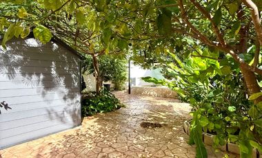 Casa en Esquina en Gran Santa Fe con Terreno Excedente