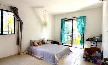 Casa en Esquina en Gran Santa Fe con Terreno Excedente