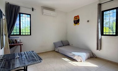 Casa en Esquina en Gran Santa Fe con Terreno Excedente