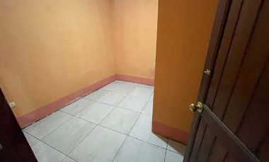 En venta CASA DE 3 PISOS + AZOTEA - Loreto