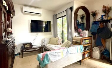 Casa en Venta de una Planta con 3 Recámaras en Gran Santa Fe