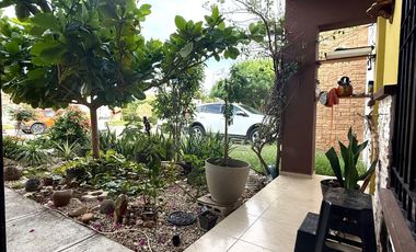 Casa en Venta de una Planta con 3 Recámaras en Gran Santa Fe