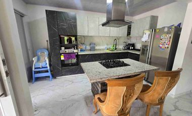 VENDO HERMOSA PARCELA VIA GUATIGUARA PISCINA BBQ JACUZZI AREA 50O METROS