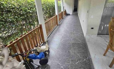 VENDO HERMOSA PARCELA VIA GUATIGUARA PISCINA BBQ JACUZZI AREA 50O METROS