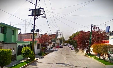 CASA EN CUAUTITLAN (A 5 minutos del tren suburbano))