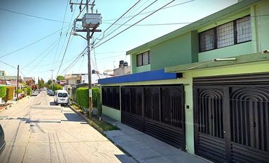 CASA EN CUAUTITLAN (A 5 minutos del tren suburbano))