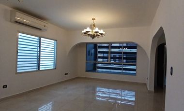 Casa en Venta en Col. Anahuac, San Nicolas de los Garza