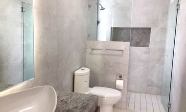 CASA EN RENTA LAGO NOGAL, 3 RECAMARAS, JARDIN, TRIPLE COCHERA Y ENORME ROOF GARDEN