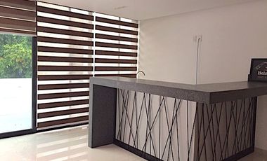 CASA EN RENTA LAGO NOGAL, 3 RECAMARAS, JARDIN, TRIPLE COCHERA Y ENORME ROOF GARDEN