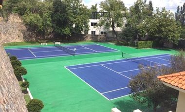 CASA EN RENTA LAGO NOGAL, 3 RECAMARAS, JARDIN, TRIPLE COCHERA Y ENORME ROOF GARDEN