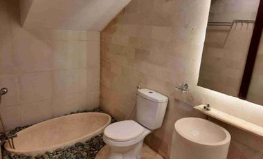 Villa di Denpasar Hanya 50m dari Jalan Besar, Fully furnished, 3lt, Milik Sendiri