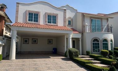 CASA EN RENTA EN LA PROVIDENCIA METEPEC