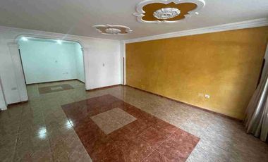 VENDO APARTAMENTO CONUCOS PRIMER PISO AREA 84 METROS