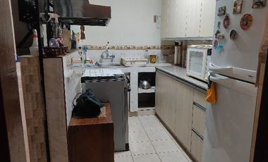 ✨ ¡OPORTUNIDAD! VENTA DE CASA EN ZONA COMERCIAL – SAN JUAN DE MIRAFLORES 🏡
