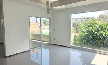 CASA EN VENTA EN EL CLUB DE GOLF ALTOZANO MORELIA