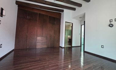 CASA EN VENTA EN EL CLUB DE GOLF ALTOZANO MORELIA
