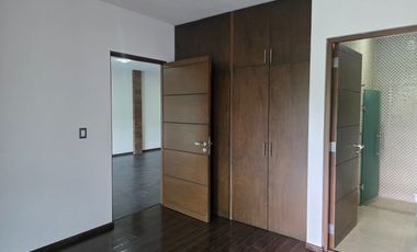 CASA EN VENTA EN EL CLUB DE GOLF ALTOZANO MORELIA