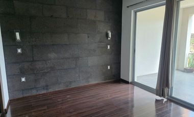 CASA EN VENTA EN EL CLUB DE GOLF ALTOZANO MORELIA