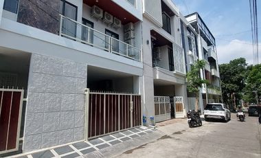DIJUAL KOST EXCLUSIVE SUHAT – 18 Kamar Aktif, Full Furnish, Dekat UB, Income Tinggi
