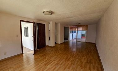 Casa en condominio con Alberca en Lomas de la Selva, Cuernavaca Morelos.