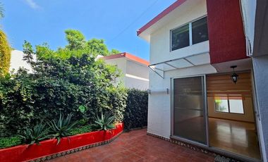 Casa en condominio con Alberca en Lomas de la Selva, Cuernavaca Morelos.