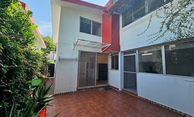 Casa en condominio con Alberca en Lomas de la Selva, Cuernavaca Morelos.