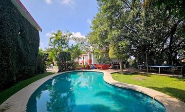 Casa en condominio con Alberca en Lomas de la Selva, Cuernavaca Morelos.