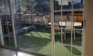 Moderna casa en renta en Tecamachalco con seguridad 24/7