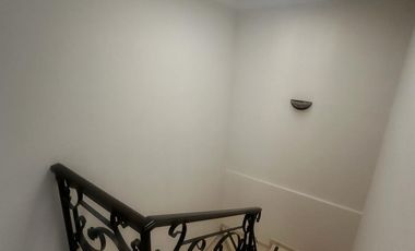 Moderna casa en renta en Tecamachalco con seguridad 24/7