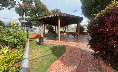 VENDO APARTAMENTO ALTOS DE CAÑAVERAL REMODELADO