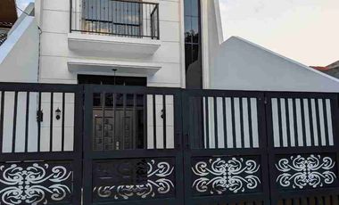 Dijual Rumah Minimalis Aesthetic di Kawasan Elit